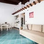 Tenuta D'amore 3* San Mango Piemonte