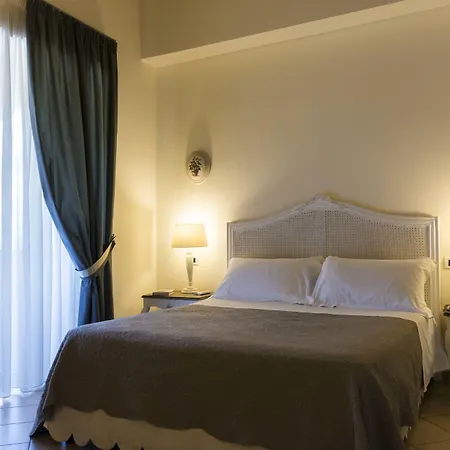 Otel Tenuta D'amore San Mango Piemonte