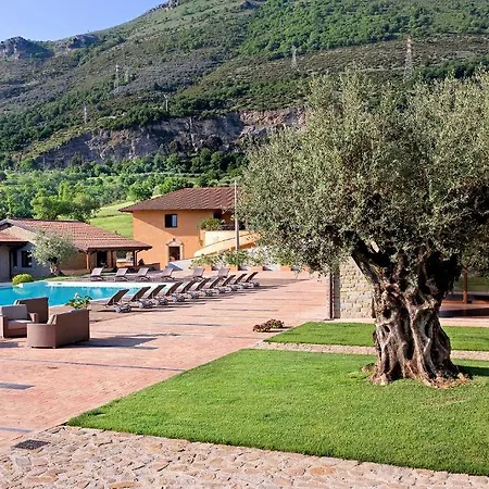 Tenuta D'amore 3*