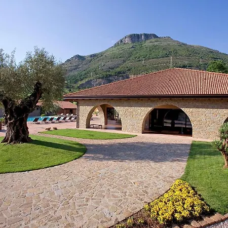 Otel Tenuta D'amore San Mango Piemonte