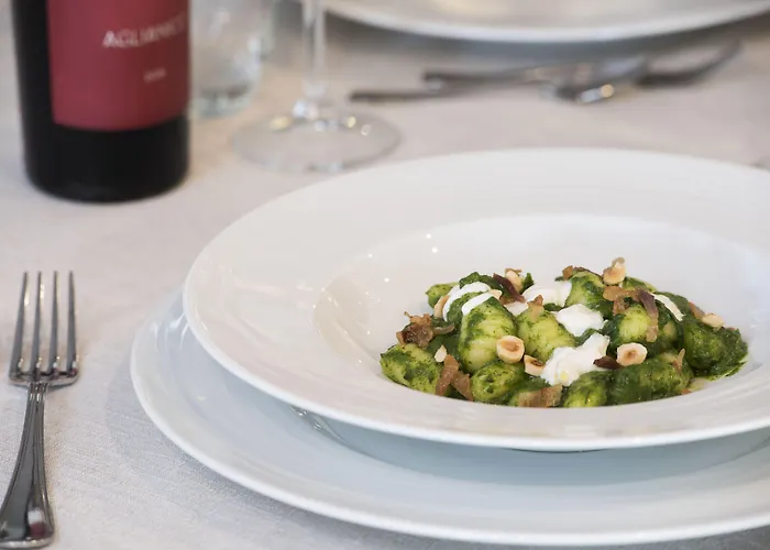 Szálloda Tenuta D'amore San Mango Piemonte